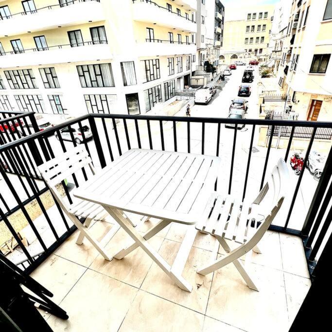 Gzira Smart 1 Bedroom Apartment المظهر الخارجي الصورة
